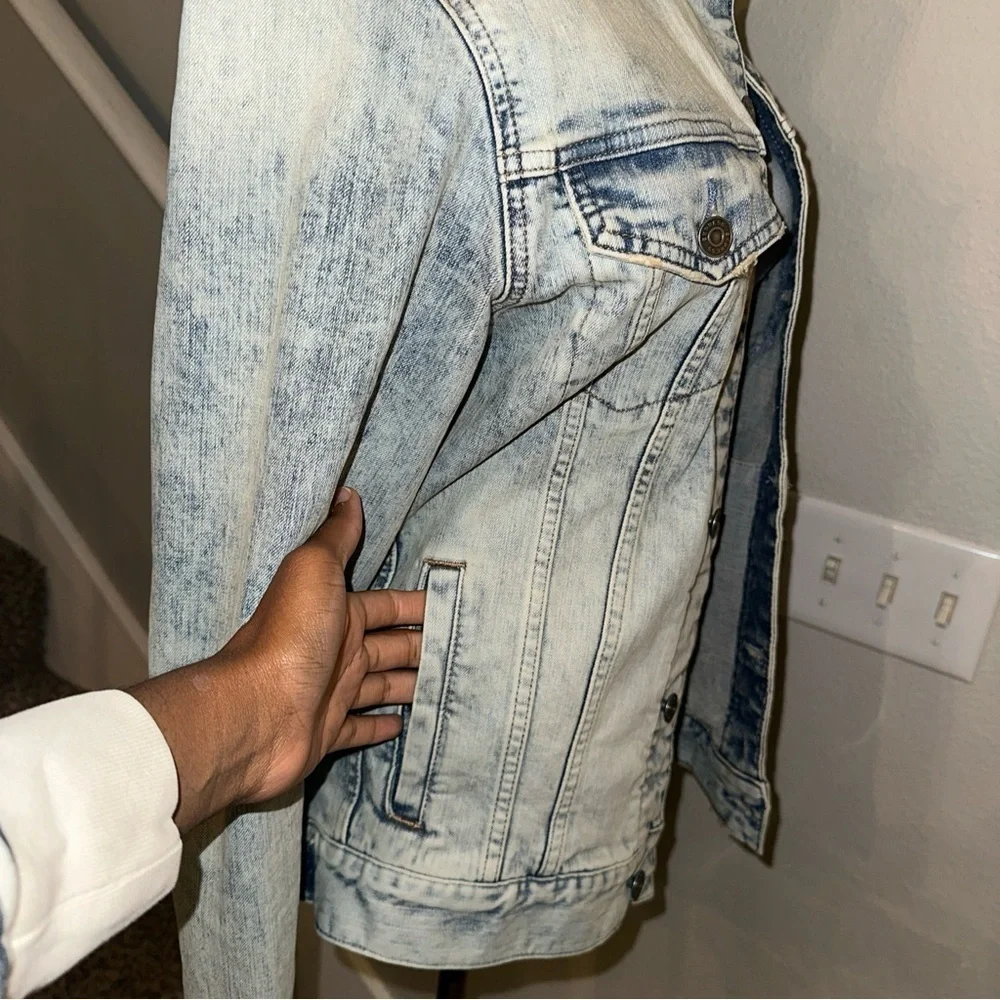 NWT Express Light Wash Jean Jacket